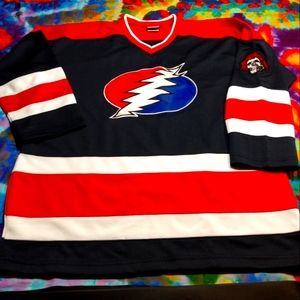 Vintage/authentic Grateful dead Hockey Jersey ,size large,new,never worn
